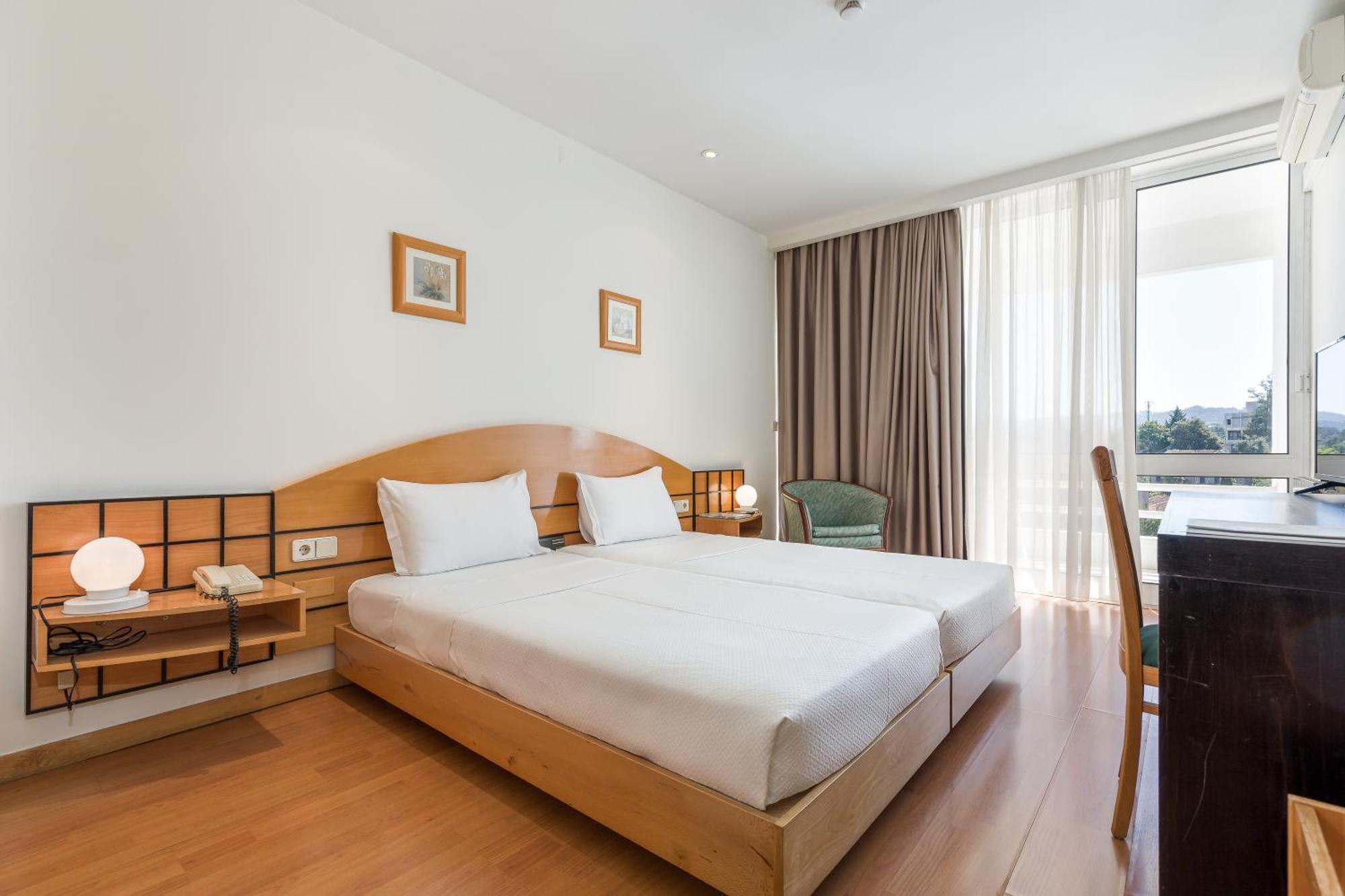 Standard Single Room,1554965407:JPEG
